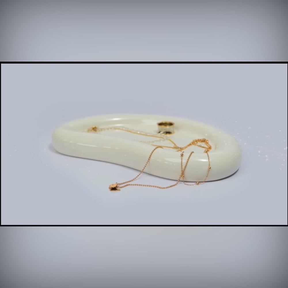 Levaway Ceramic Jewelry Vanity Bathroom Tray White Kidney Bean Shaped New